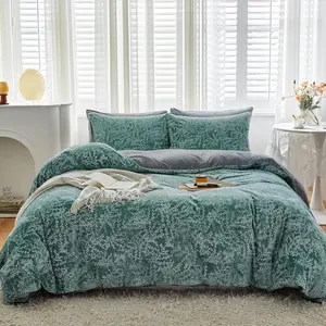 WARMDERN Velvet Duvet Cover Queen Green Duvet Cover Queen Size Soft Breathable Flannel Duvet Cover Set 3 Pieces with Zipper Closure Corner Ties(Green, Queen)