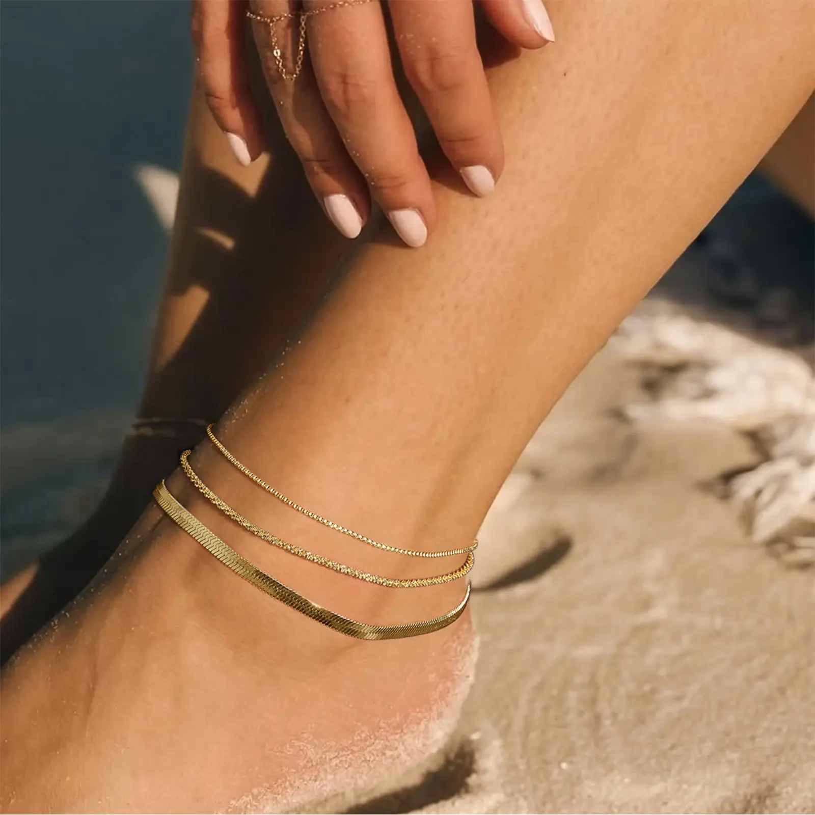 KissYan Ankle Bracelets for Women, Dainty 14k Gold Plated Layering Anklets Set Adjustable Fashion Paperclip  Box Chain Link Twisted Sparkle Ankles Waterproof Summer Beach Foot Jewelry