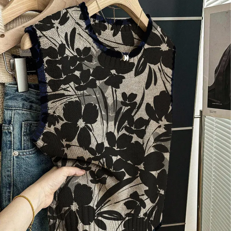 1 piece Spring/Summer Back-to-School Casual Style Round-neck Sleeveless Knitted Black Flower Print Women's Knit Top, Floral Vest, Casual Fashion Vest