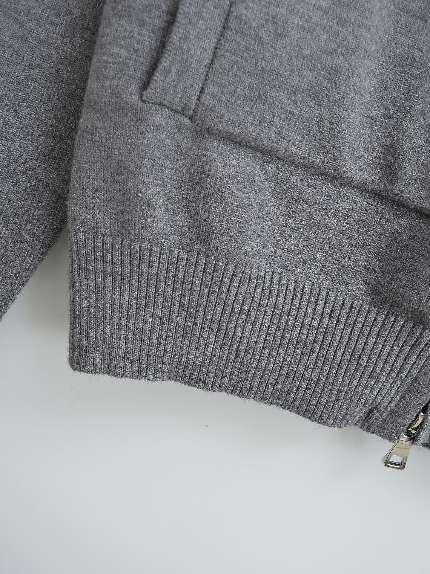Hooded zipper sweater