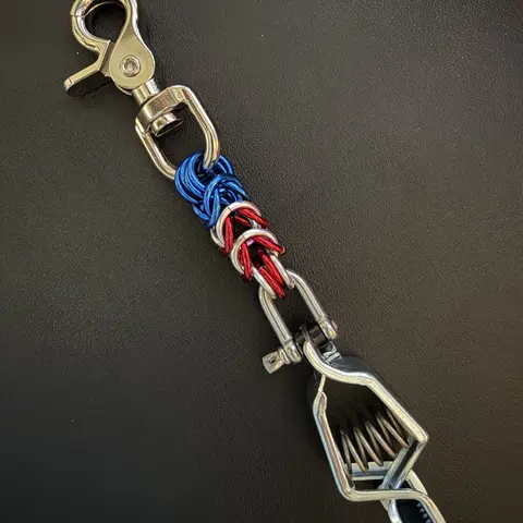 BCWG-HARDLINE Weave Glove Holder with High Quality Clips American Flag Colors Patriotic Design