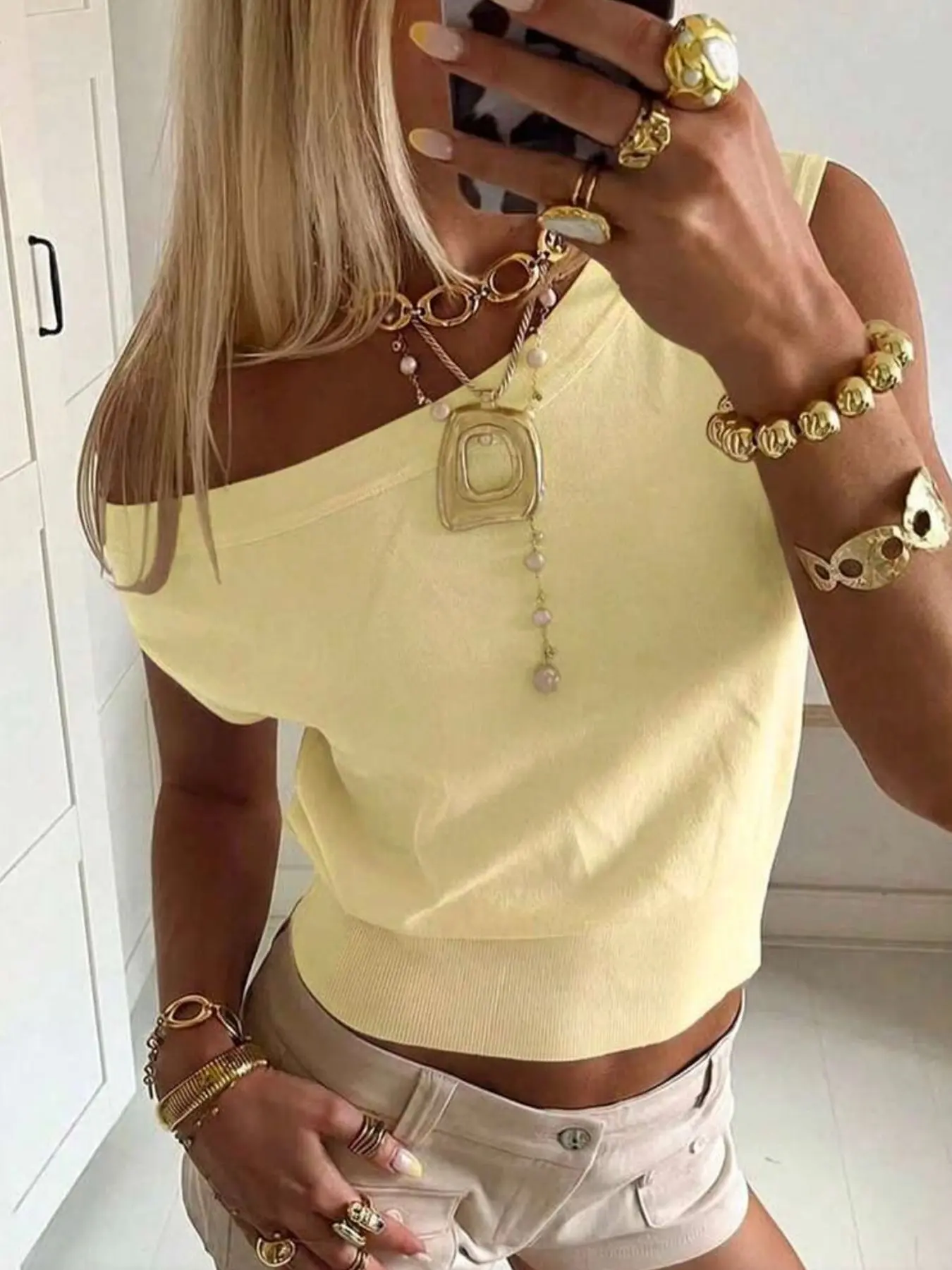 Summer Sexy Elegant Asymmetrical Shoulder Ice Silk Fabric Pullover, Fashion Casual Fitted Slimming Breathable Comfort Knit One-Shoulder Top for Women, Womenswear