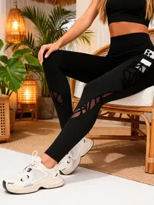 A pair of high-waisted, high-elasticity side-pocket yoga pants for women, geometric mesh breathable splicing running, fitness and slimming sports tight pants, Gym Workout Leggings