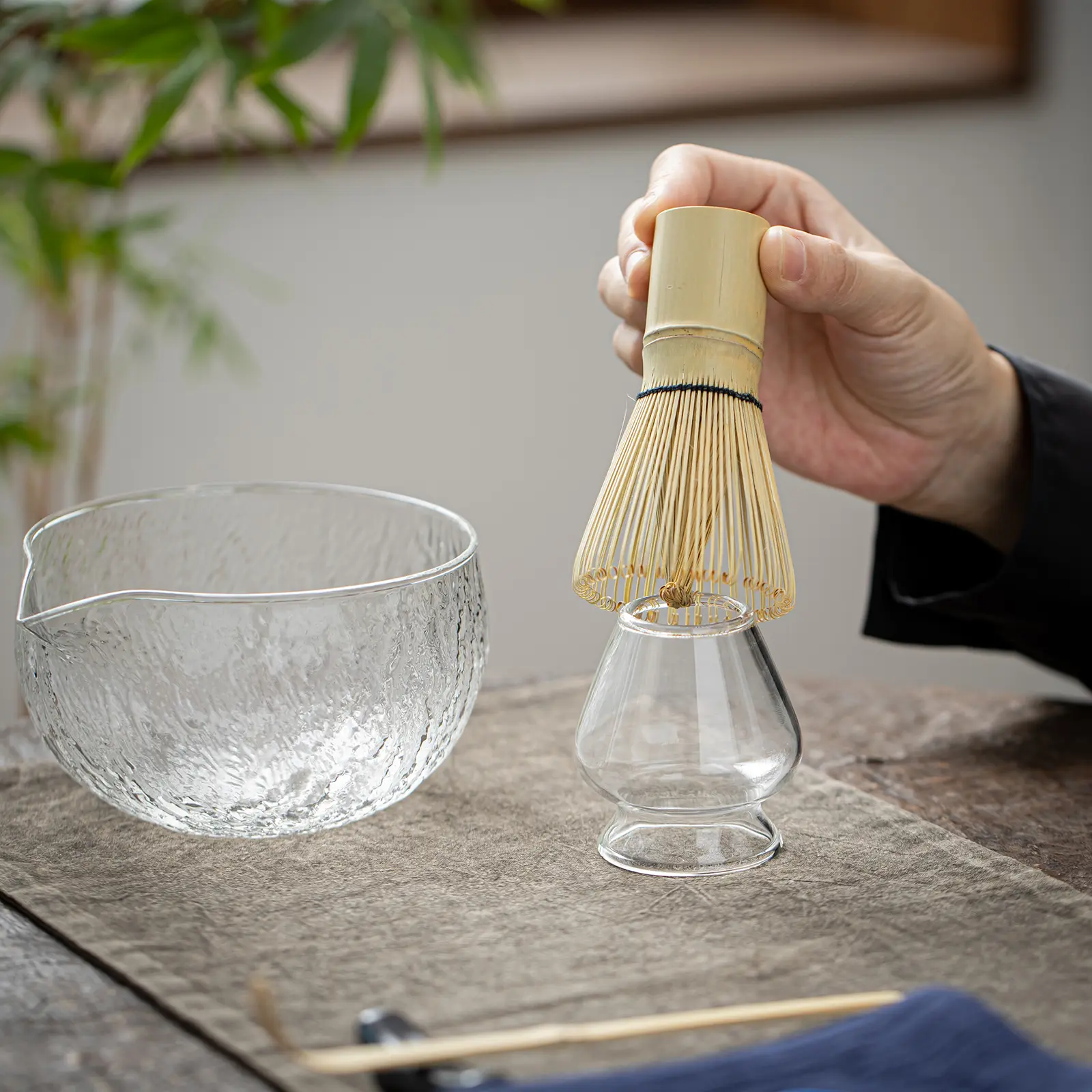 Matcha Groene Theeset In Een Houten Dienblad. Matcha Poeder Bamboe Whisky En Bladeren Organische Drank Traditionele Japanse Thee Weergave 225165909 Matcha Groene Theeset In Een Houten Dienblad. Matcha Poeder Bamboe Whisky En Bladeren Organische Drank Traditionele Japanse Thee Weergave 225165909