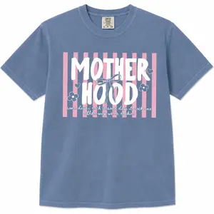 Comfort Colors Retro Motherhood T-Shirt - Trendy Mama Shirt, Mom Life Tee, Oversized Graphic Mom T-Shirt, Cool Mom Club Shirt, Mothers Day Gift