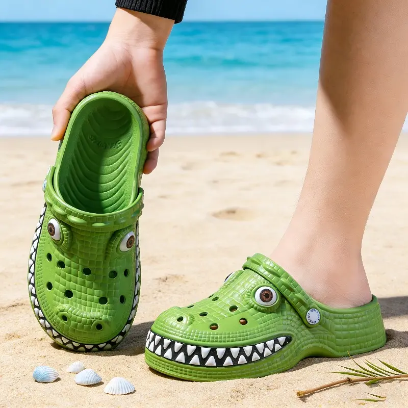 New cute crocodile-patterned men's and women's flip-flops. Perfect for wearing as sandals in summer, featuring anti-slip and breathable holes. Suitable for both indoor and outdoor use. Suitable for all seasons. Breathable, lightweight, anti-slip