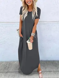 A women's solid-color round-neck pocket short-sleeved Casual Wear Loose Knit dress, comfortable and versatile for all occasions.
