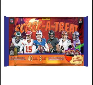 1-SINGLE PACK OF SCORE A TREAT FOOTBALL CARDS