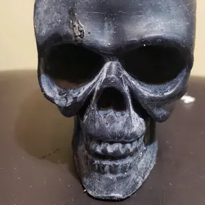 black skull candle