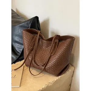 Women's Solid Color Braid Design Tote Bag, 25 fall&winter Fashionable Large Capacity Shoulder Bag for Daily Life, Casual Trendy Versatile High-quality Daily Commuting Bag, Stylish Work Bag