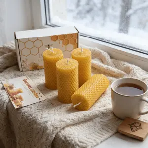 Yellow hand rolled honeycomb beeswax candles, made of pure beeswax, are perfect for home decoration. Suitable as a Candle Gift Set for Mother's Day, Father's Day, and cherry blossom season, creating a warm and romantic atmosphere