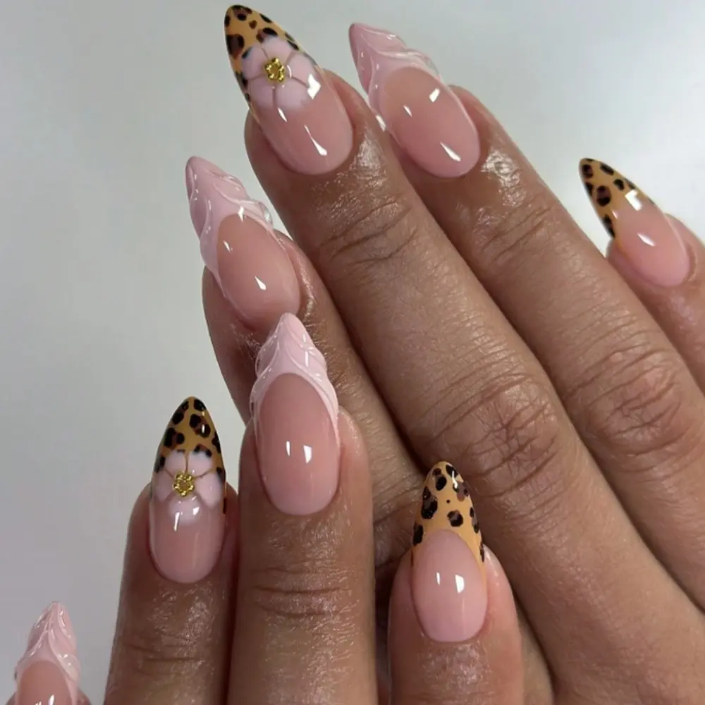 Elevate Your Style, 24pcs Medium Long Almond French Press-On Nails, Easy Wear Nail Art Set for Women and Girls, Almond Fake Nails