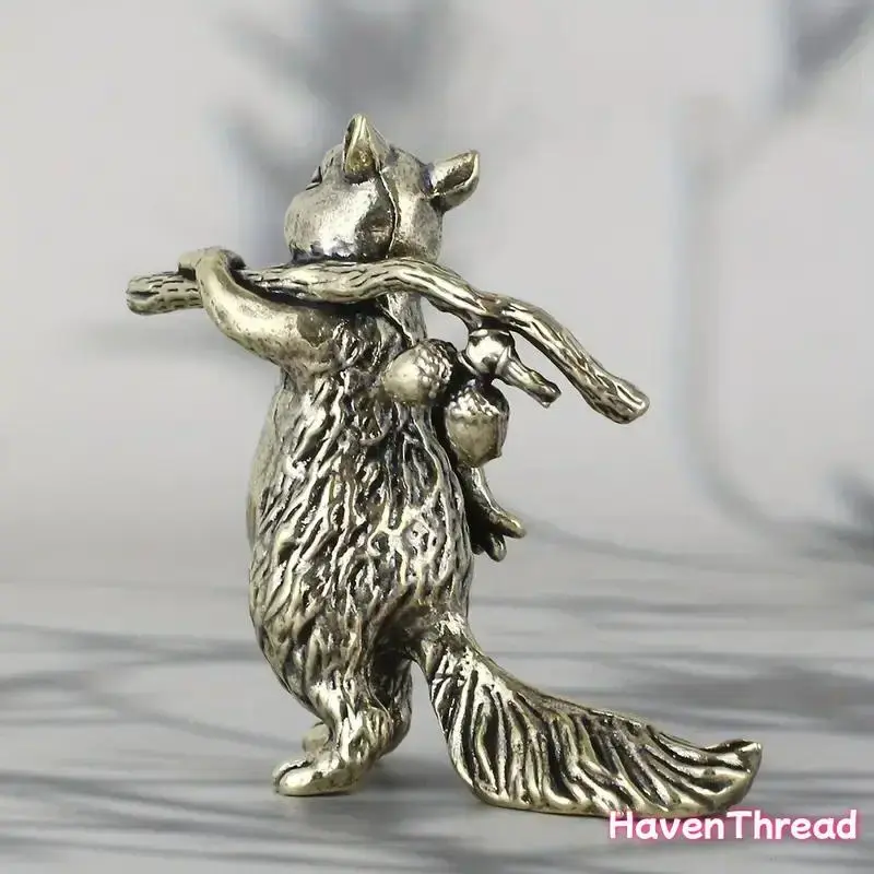 Vintage Brass Squirrel Statue - Decorative Animal Shaped Antique Replica Classic Metal Ornament, Heavy Collectible Statue Ideal for Living Room TV Stand Home Decor Accent & Gift, Animal Shaped Statues