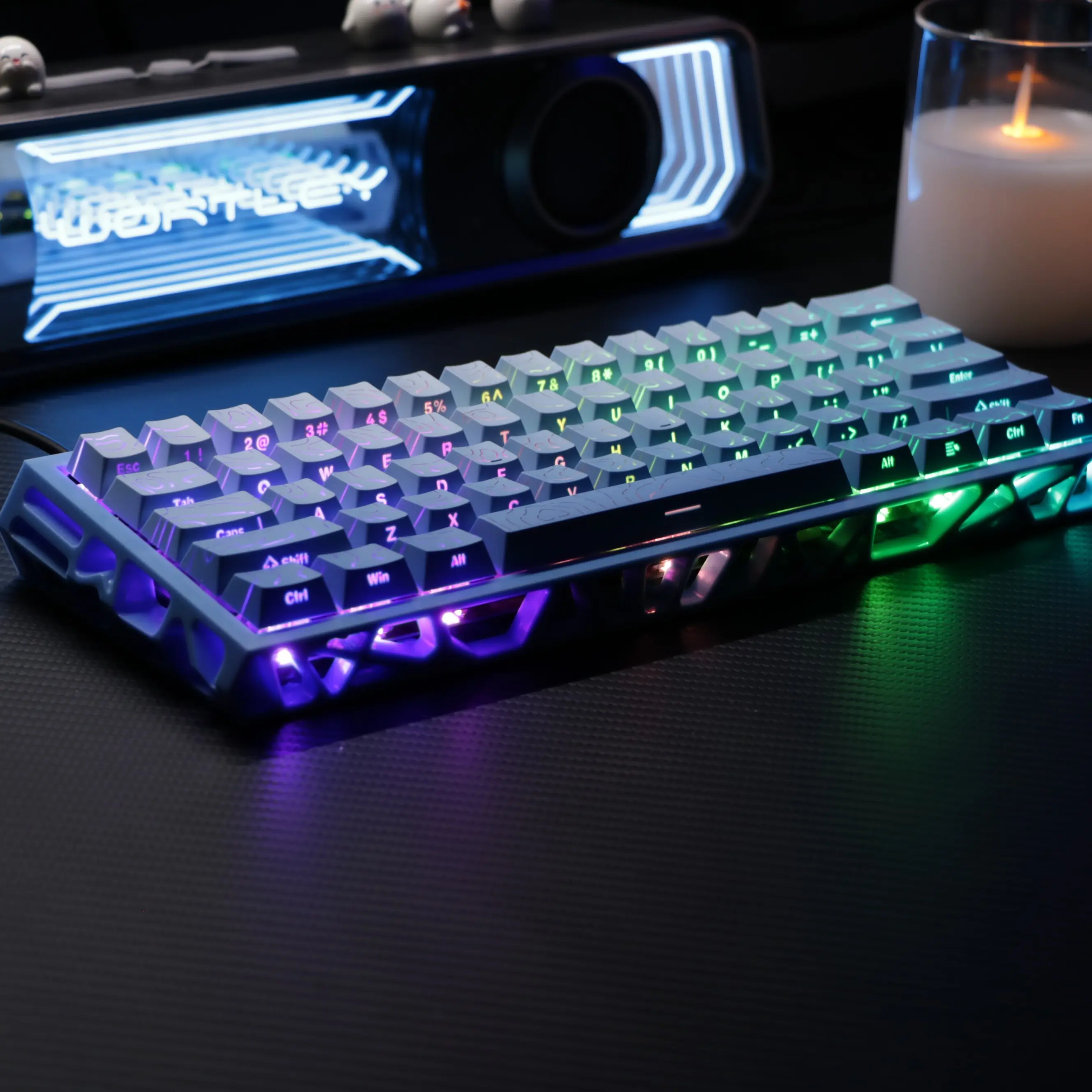 Skeleton-style mechanical keyboard