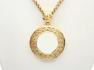 Pre-owned Chanel CC magnifying glass pendant necklace 11675456110/347780