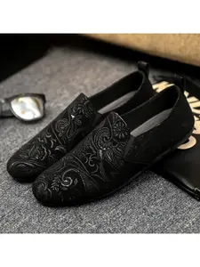 Men's National Trend Embroidered Beijing Cloth Shoes, Soft Sole Breathable Slip-On, Retro Floral Casual Single Shoe