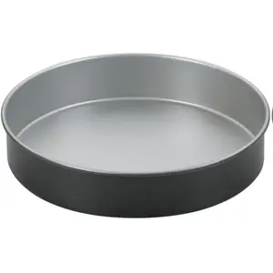9-Inch Round Cake Pan, Chef's Classic Nonstick Bakeware, Silver