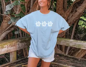 Hibiscus Flower Shirt, Summer Vacation Shirt, Beachy Tshirt, Trendy Shirt, Preppy Clothes, Oversized Tee, Indie Retro, Beach Aesthetic Shirt