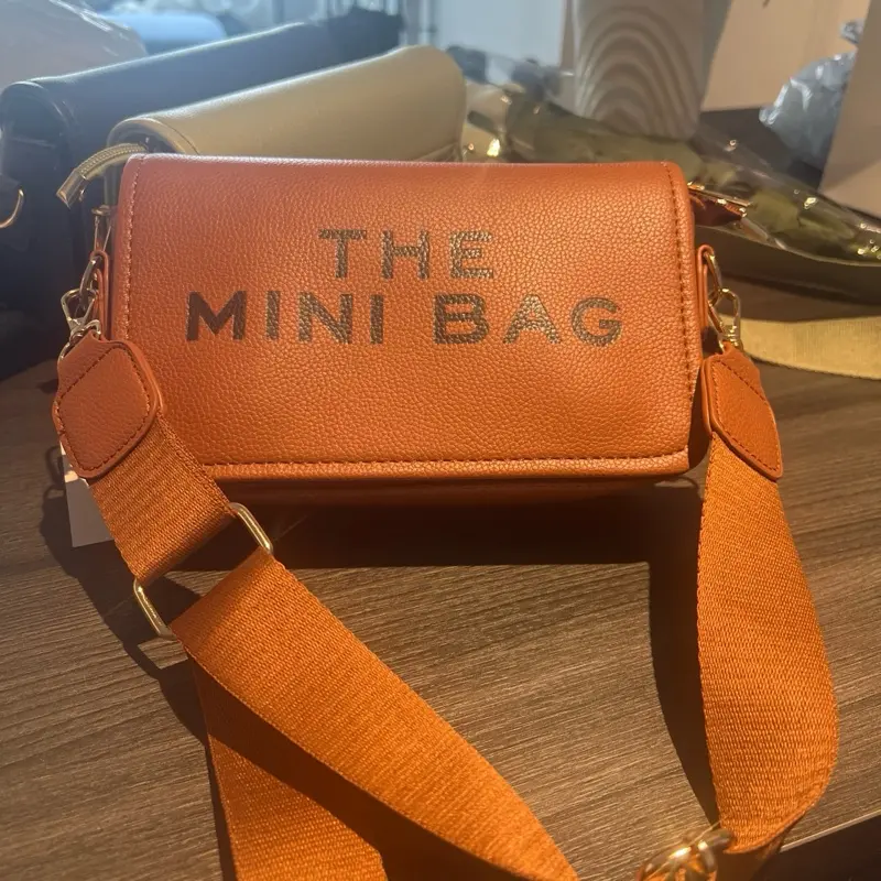 Crossbody Bags - Customizable Styles for Personalized Daily Use