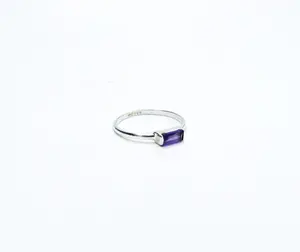 Amethyst Petite Signet Ring – Sterling Silver
