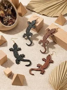 Women's Unique Earring Set, Creative Lizard Gecko Animal Carved Wood Earrings, Exaggerated Farm Punk Style, Suitable for Daily Wear