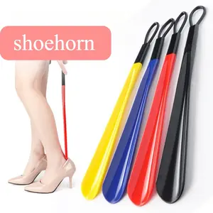 1pc flexible shoehorn，shoe horn long handle，shoe accessories convenient for wearing shoes, plastic shoe horn with hook