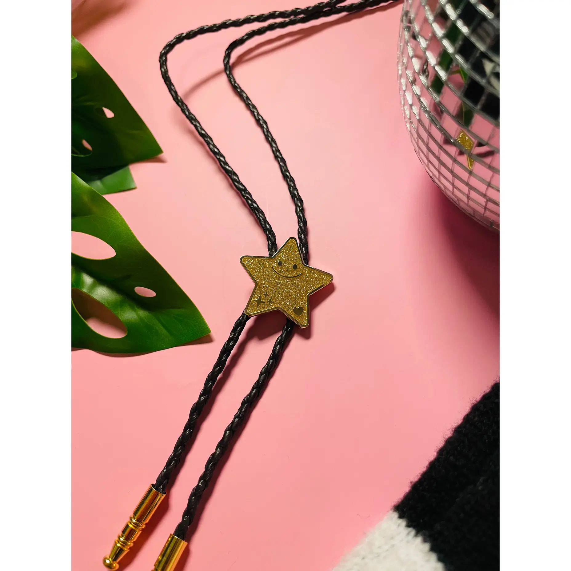 Smiley Star Bolo Ties for Women - Fashion Accessory Smiley Star Bolo Ties for Women - Fashion Accessory