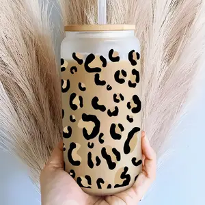 Vintage Leopard Pattern Design 16oz Covered Straw Glass Drinking Cup, Reusable Glass Drinking Cup, High-Quality Glass Jar Design, Suitable for Iced Coffee, Beer, Juice, Fashionable Glassware. Perfect Gift for Coffee Lover, Mom, Family and Friends