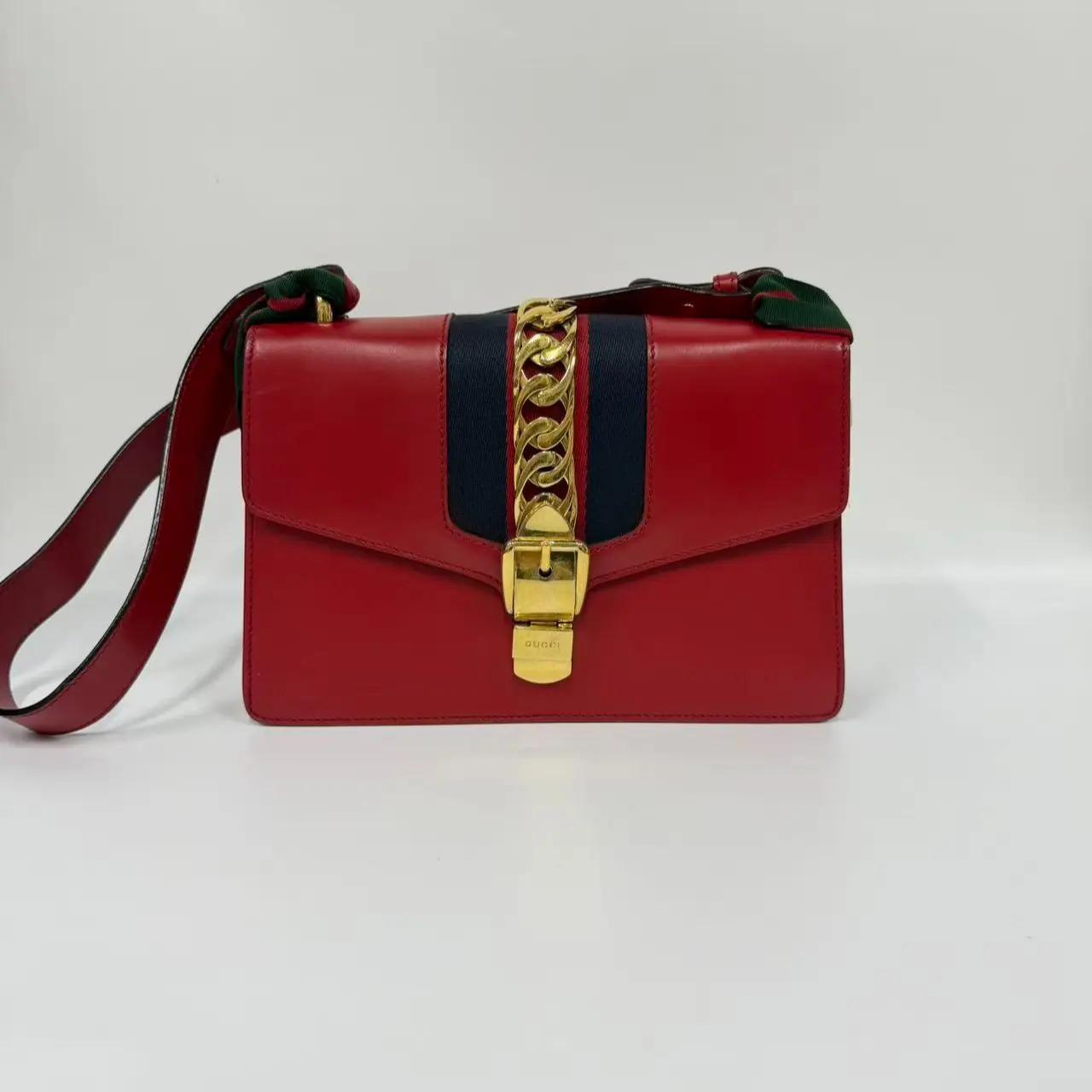 Pre-owned GUCCI Sylvie Red (SZ 55150)