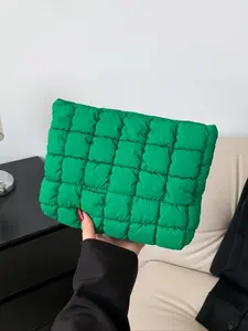 Large Capacity Quilted Design Clutch, Portable Travel Storage Bag With Zipper, Solid Color Makeup Bag for Women & Girls, Perfect Gift Idea for Christmas and Birthday