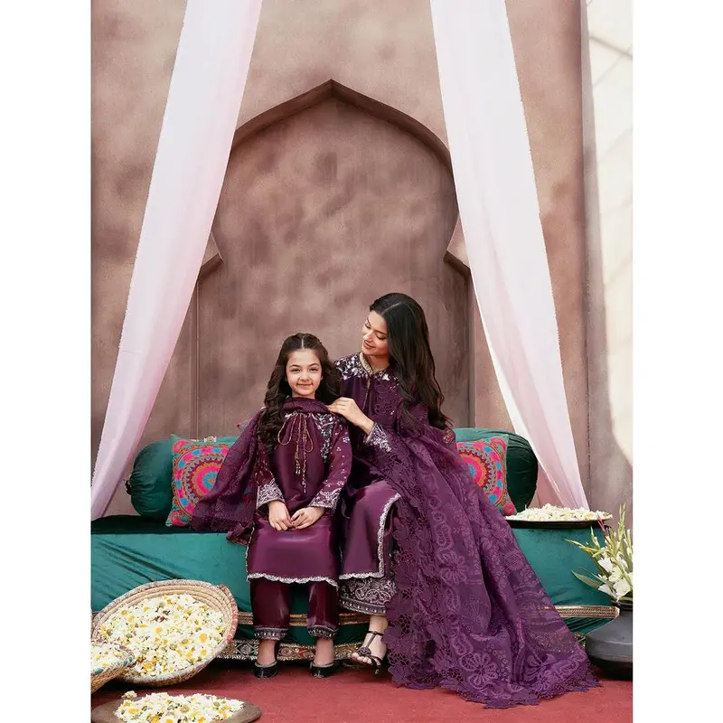 green emerald velvet dress Amazon.com: ArtZiya Fashion Indian/Pakistani Round Neck Heavy Silk Floral  Print Embroidered Fancy Look Salwar Kameez With Dupatta-68551 (US, Numeric,  46, Regular, Regular, Choice-1) : Clothing, Shoes & Jewelry main image 0