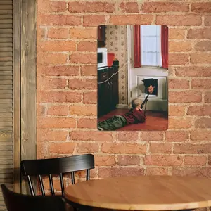 "Home Alone" Classic Scene Metal Wall Sign - Kevin McCallister vs Harry Art | Ideal Gift for Christmas Movie Lovers & Film Collectors