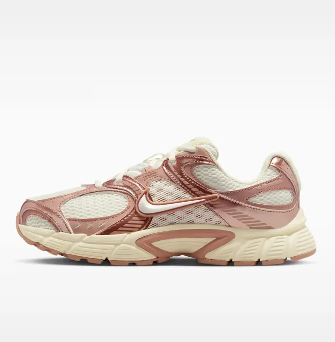 Nike V5 RNR Women's Shoes Sneakers Sail White / Rose Gold SKU: IQ9426-133 Trainer Casual Sneaker Women Sneakers for Women Running Shoes Gym Shoes Womens Running Women's White Athletic Trainer Shoes