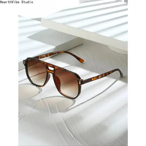 Unisex Retro Square Plastic Sunglasses - Geometric Pattern Frames, Shell Color, Jelly Tinted Lenses, Trendy Fashion Shades, Streetwear Sports Eyewear for Outdoor Camping, All-Seasons Wear