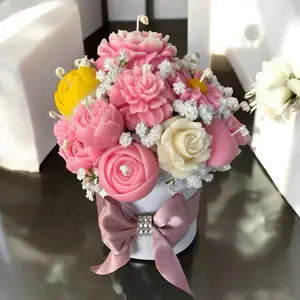 Elegant and Decorative Candle with Floral Arrangement Heal the Flower Bouquet Gift Ornaments