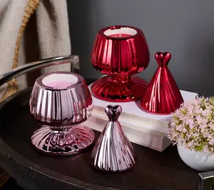 HomeWorx by Slatkin & Co. S/2 4oz Valentine's Day Ceramic Candles HomeWorx by Slatkin & Co. S/2 4oz Valentine's Day Ceramic Candles