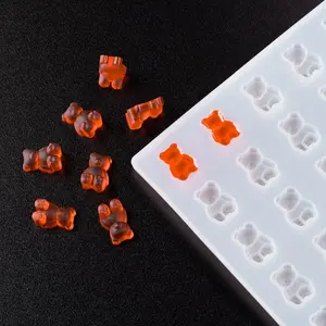 3mL Teddy Bear Candy Depositor Mold - 100 Cavities - 23282