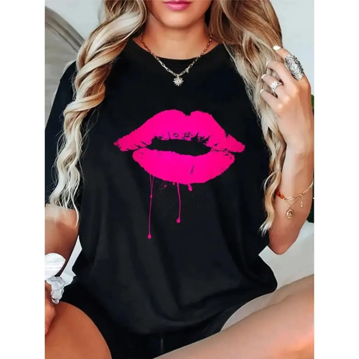 Vibrant Cotton Pink Lipstick Kiss T Shirt Retro 80s Style Casual Short Sleeve Tee