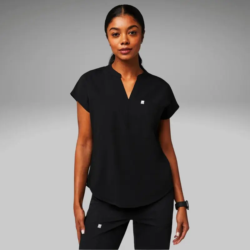 Fabletics Women's Evolve Oversized 3-Pocket Scrub Top