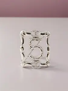 Letter Brooch Pin, British Style Suit Chain Badge, Vintage Women's Brooch Pin, Classic Accessory for Formal Wear