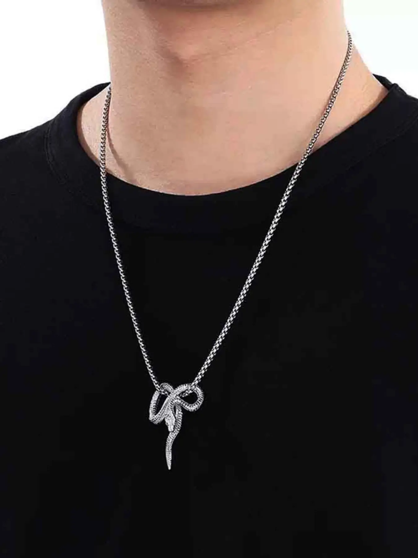 1 piece Vintage Snake Pendant Fashion Necklace For Men Hiphop Punk Style Silver Color Stainless Steel Chain Neck Jewelry Male Gifts Wholesale