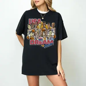 1992 Basketball Shirt – 90s Dream Team USA graphic tee, classic cotton, perfect for men and women. A great gift for sports fans and retro lovers.