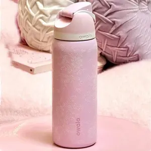 Owala Ribbon Toile In Pink 32oz Freesip Stainless Steel Water Bottle With 24-hour cold, Daily Use For Work Or School, Gift For Her
