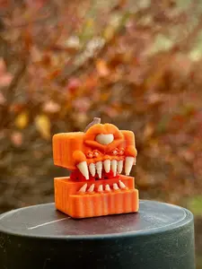 Pumpkin Mimic Fidget Clicker – DnD-Inspired Monster Desk Toy