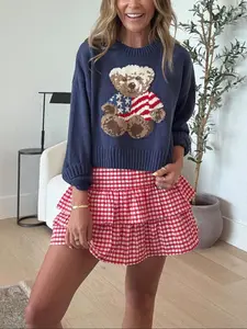 Women's Vintage American Style Bear Jacquard Sweater, Loose Fit Round Neck Knitwear for Spring, Early Autumn & Winter Seasons