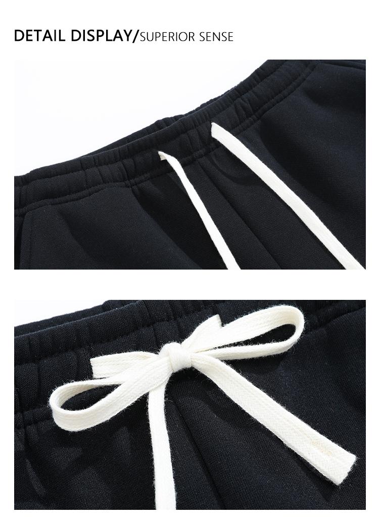 3-pack men’s lightweight casual sweatpants, loose yet well-structured fit—comfortable for summer sports, home wear, and shopping.