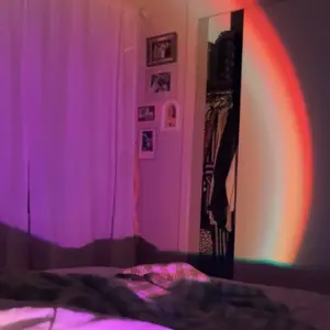 Sunset Lamp Projector Light, Upgraded 180° Rotating 16 RGB Colors Atmosphere Light, sunset moon lamp 4 Modes, Starry Sky Lamp for Bedroom, Couples, Aesthetic Room Decor, Photo Lighting & Gift, Mood lighting Sunset hues, bedroom night light ,#Summervibes