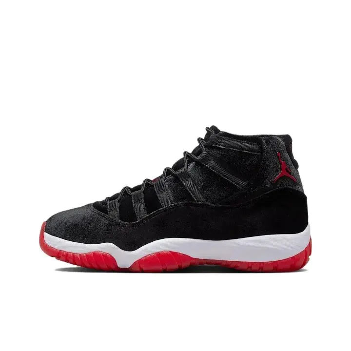 Black Velvet Suede Mid Top Basketball Sneakers, Unisex Red Jumpman Logo Air Cushion Shoes, Two-Tone White Red Rubber Outsole Retro Bred Style Street Athletic Footwear