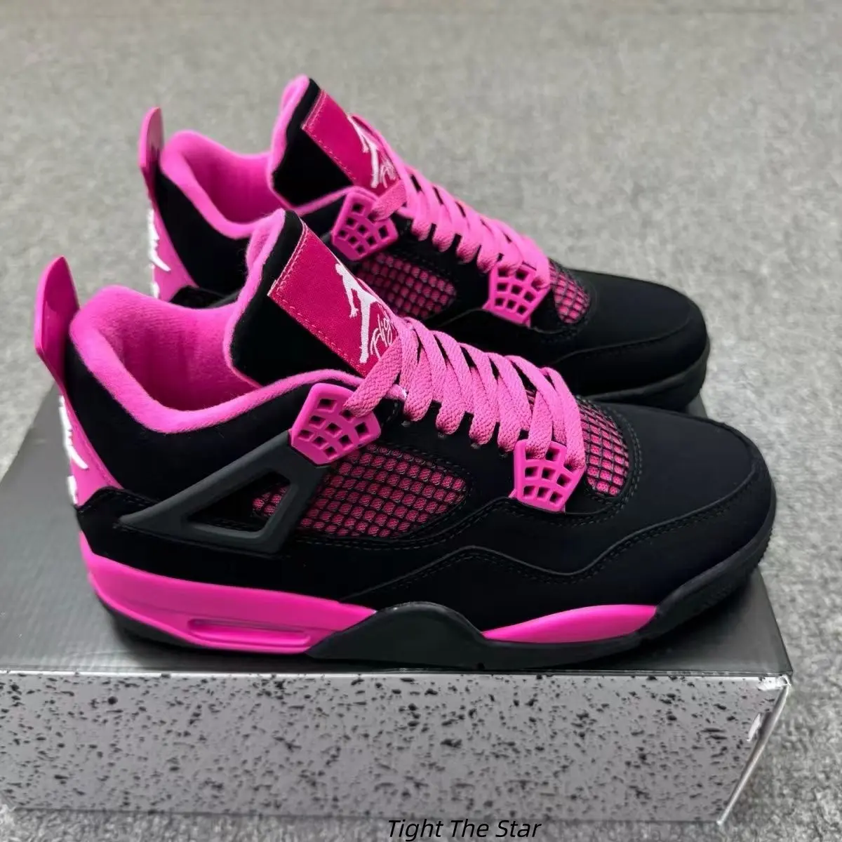 Vibrant Fuchsia Detailed Retro Mid Sneakers Shock-Absorbing Midsole All-Season Unisex Fashion Kicks