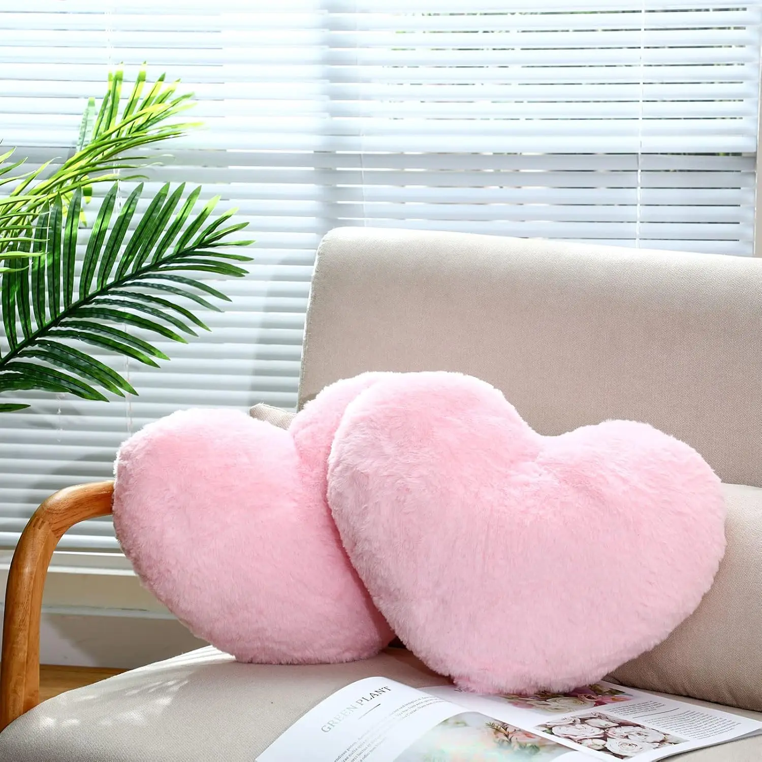 2 count Soft Heart Throw Pillow Plush Heart Shaped Decorative Pillow Faux  Fluffy Cushion for Girl Fit Living Bed Dining Sofa  (Pink)